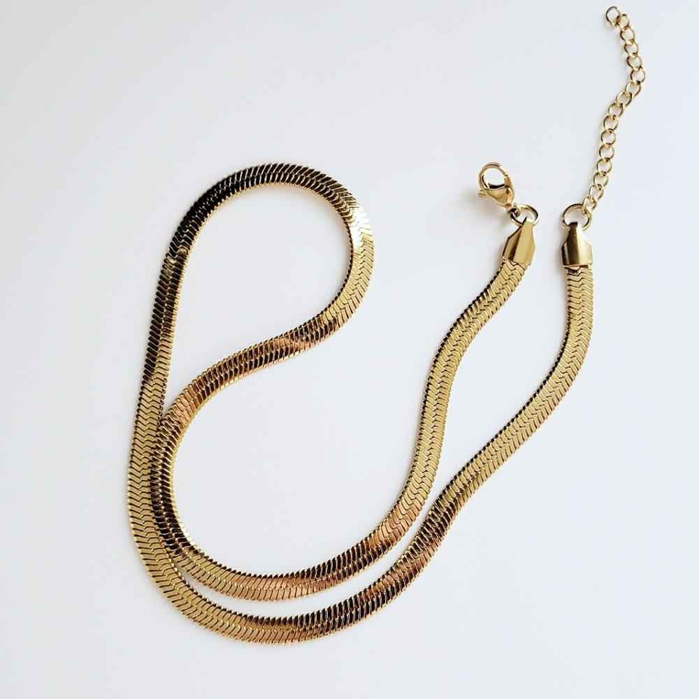 NEW 18K Gold Plated 5MM Flat Herringbone Snake Chain Necklace - Picture 3 of 6